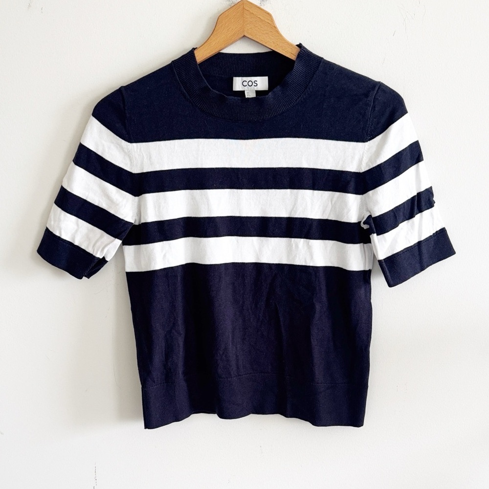 COS navy blue and white stripe Short Sleeve cotton Sweater size small
